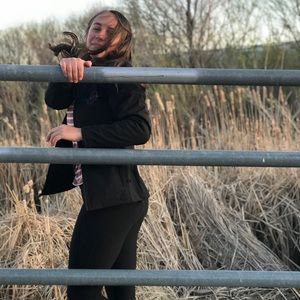 Meet your Posher, Kaia